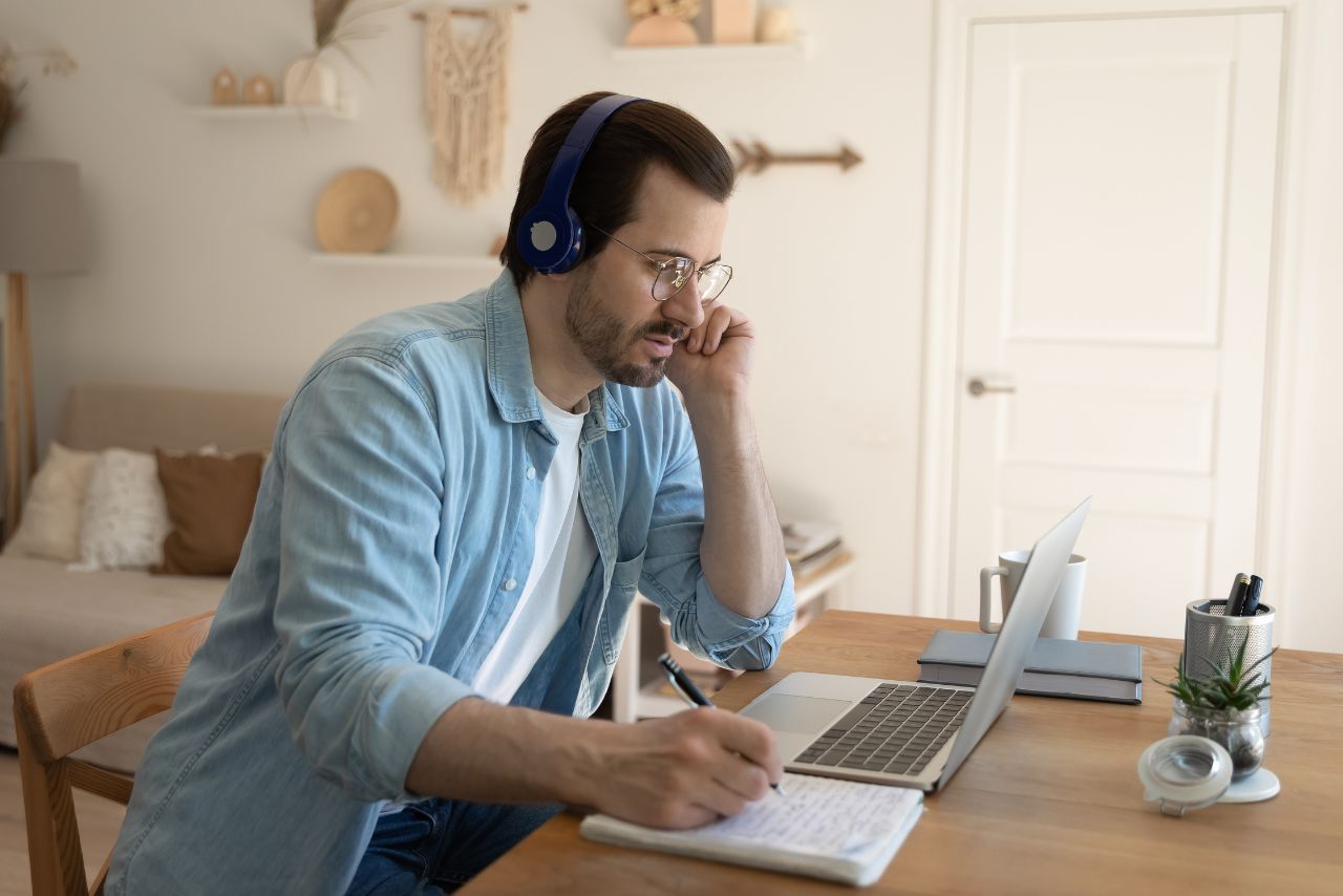 Apprendre à créer un site web à distance